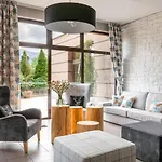 Helios Nowy Basen ! Zakopane, Centrum - Tylko 300m Od Krupowek ! Hotel 2*