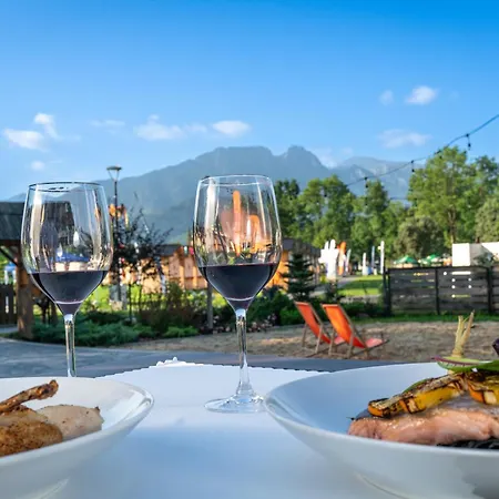 호텔 Helios 300m Od Krupowek Nowy Basen Od 12 Lipca 2*