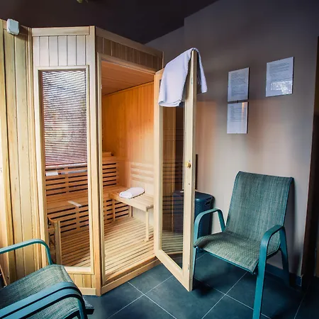 Helios 300m Od Krupowek Nowy Basen Od 12 Lipca 2* 자코파네