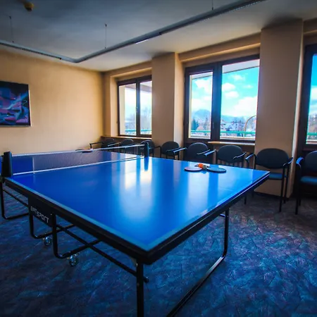 Helios 300m Od Krupowek Nowy Basen Od 12 Lipca 호텔 자코파네