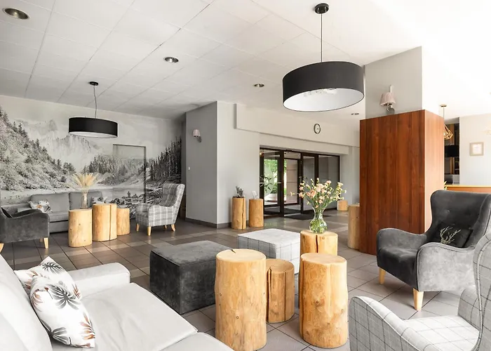 Helios 300m Od Krupowek Nowy Basen Od 12 Lipca ホテル 2*