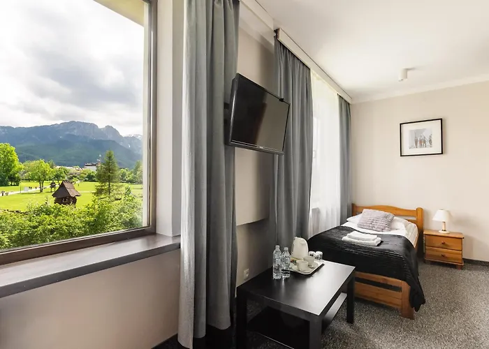 Helios 300m Od Krupowek Nowy Basen Od 12 Lipca 2* Zakopane