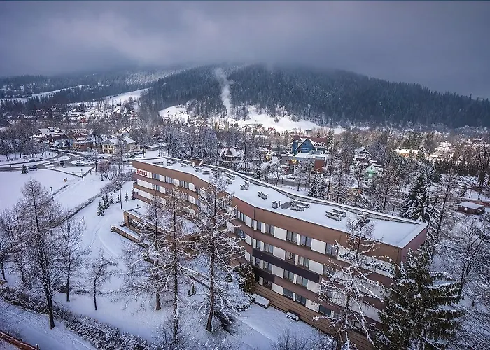 Helios 300m Od Krupowek Nowy Basen Od 12 Lipca 2* Zakopane