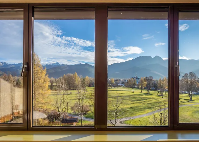 Helios 300m Od Krupowek Nowy Basen Od 12 Lipca 2* Zakopane