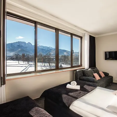 Helios 300m Od Krupówek Nowy Basen Od 12 Lipca Hotel