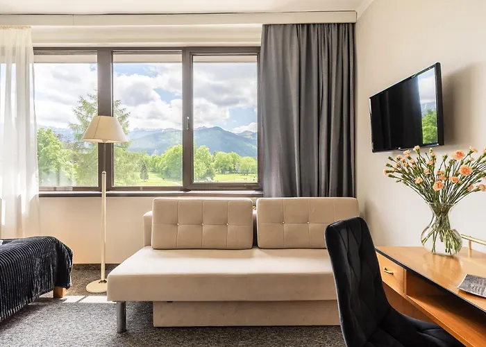 Helios 300m Od Krupowek Nowy Basen Od 12 Lipca 2* Zakopane