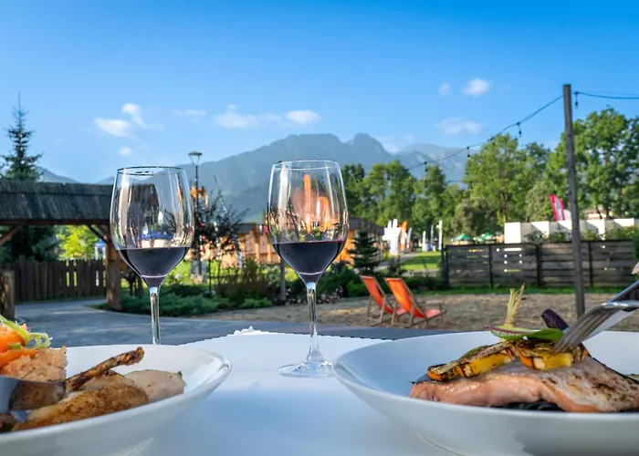 Hotel Helios 300m Od Krupowek Nowy Basen Od 12 Lipca 2*