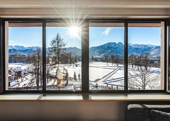 Hotel Helios 300m Od Krupowek Nowy Basen Od 12 Lipca 2*